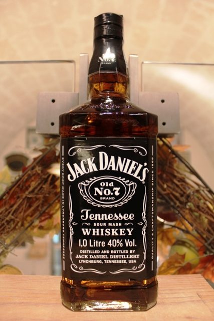 Jack Daniel’s Tennessee Whiskey Old N. 7 Brand Litro