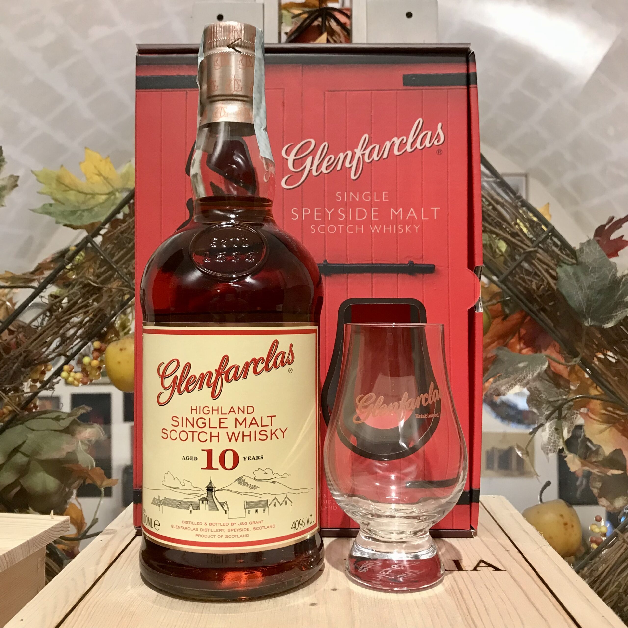 Glenfarclas Highland Single Malt Scotch Whisky 10 YO Gift Pack